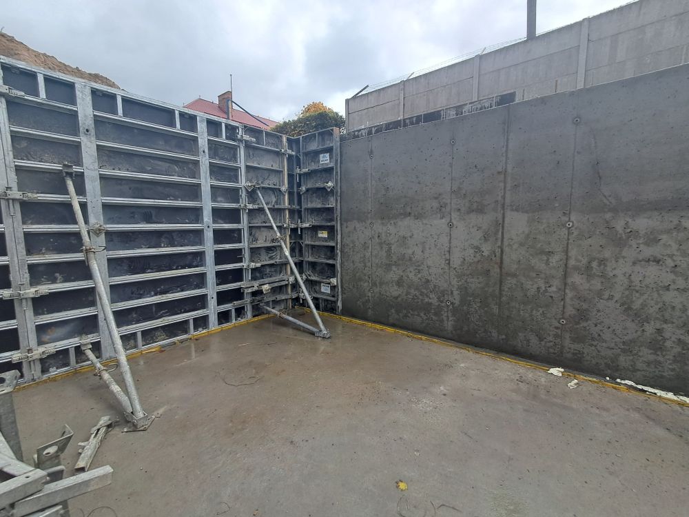 WhatsApp Image 2025-10-20 at 10.00.09.jpeg