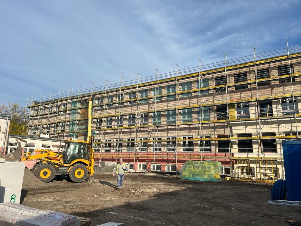 PHOTO-2023-11-10-10-00-40 2.jpg